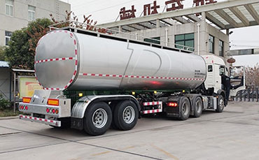 牛奶運輸車的“內膽守護術”：3mm不