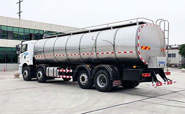 新東鮮奶運輸車：從平臺到梯子，全方位