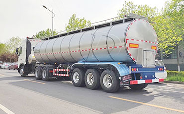 新東鮮奶運輸車如何保障每一滴牛奶的新鮮？